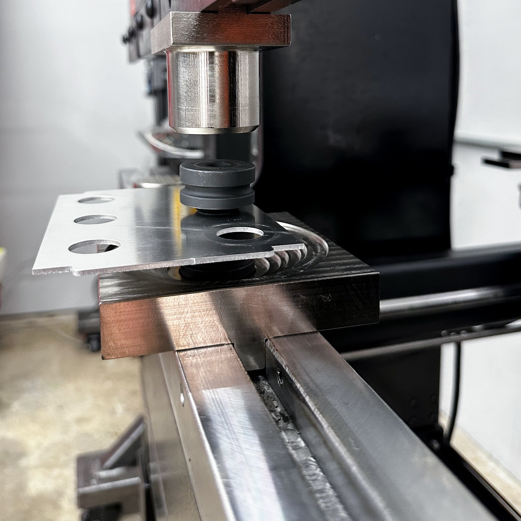 Press Tool - Langmuir Pressbrake Titan 25T