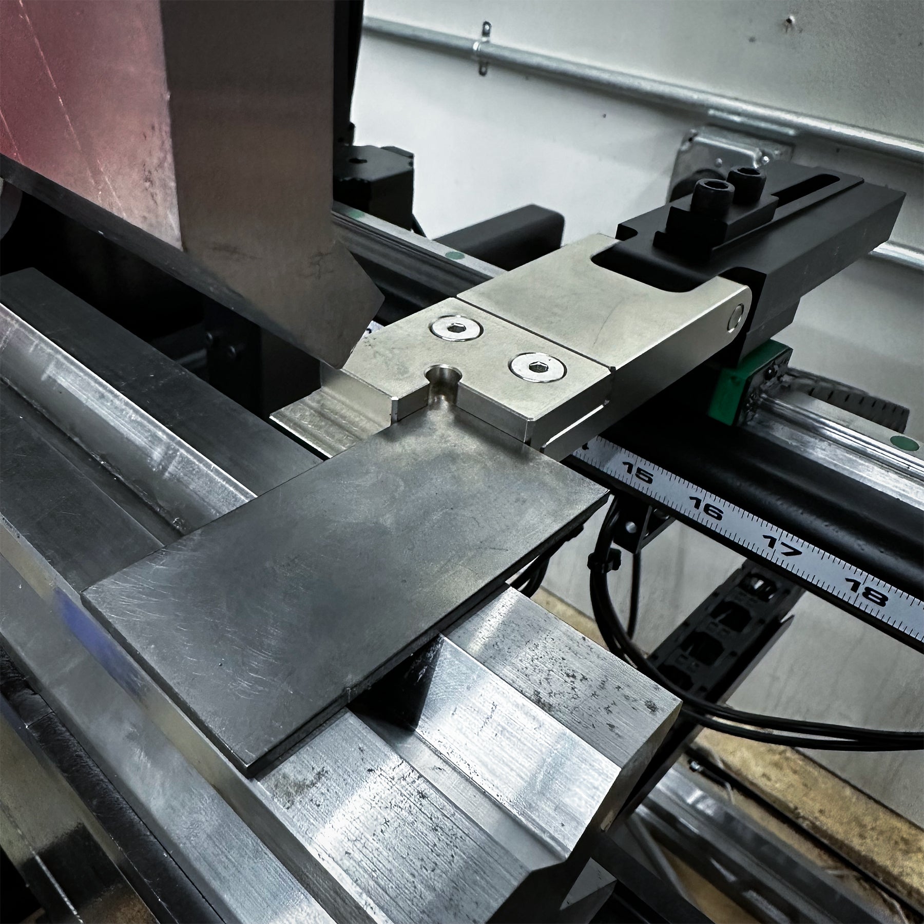 90 Degree Backgage Finger Attachments – Langmuir Pressbrake Titan 25T