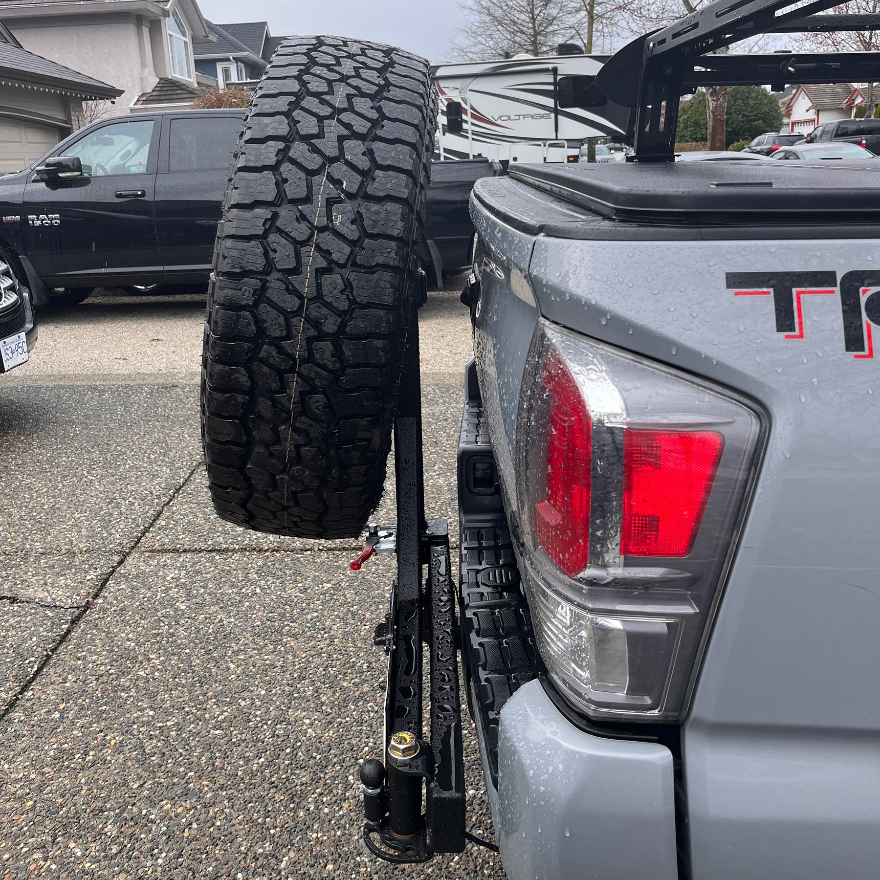 Universal Tire Carrier DIY Build Kit1